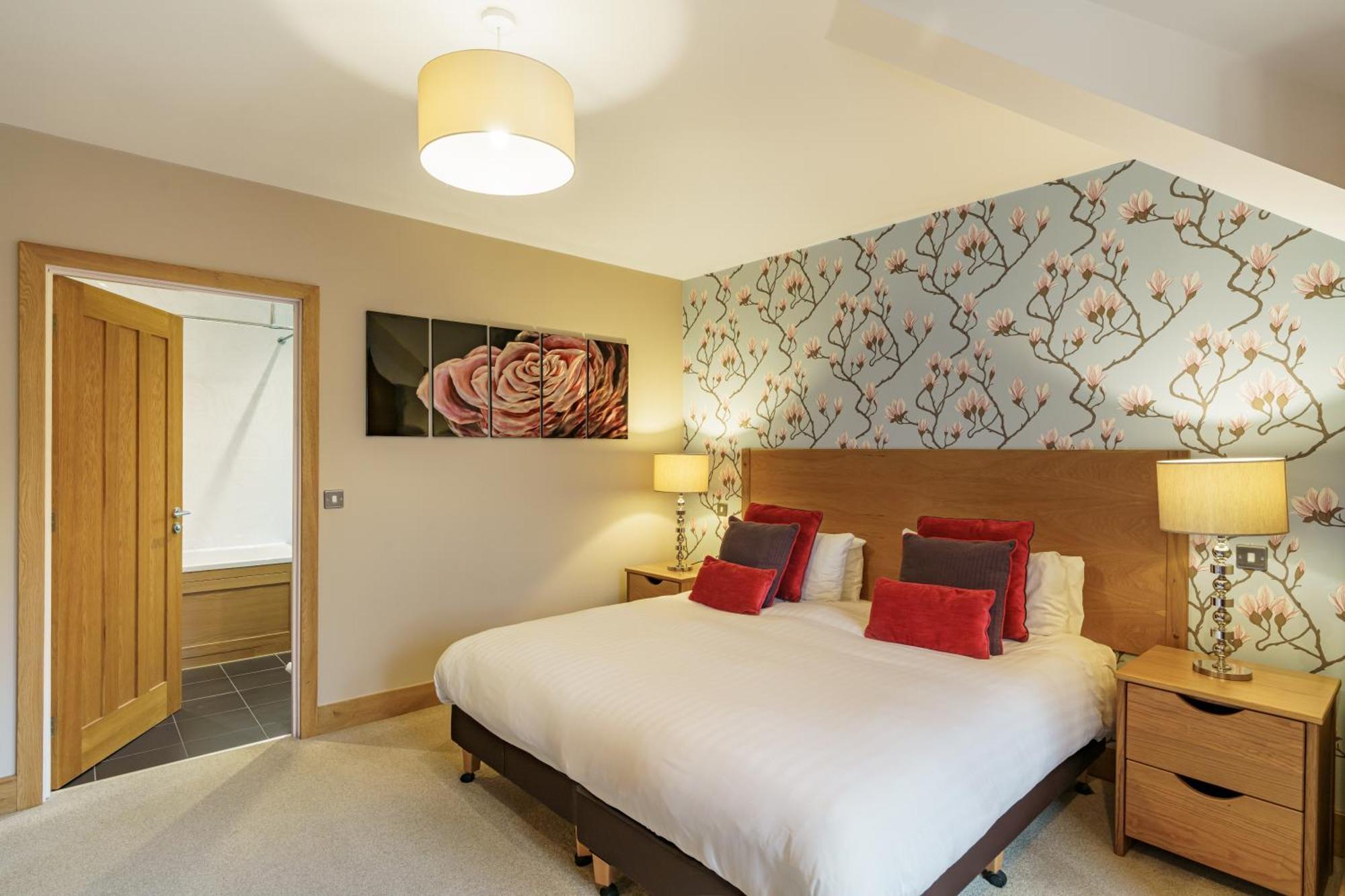 Lakeland Apartment At Windermere Marina Village โบว์เนส ออน วินเดอเมียร์ ภายนอก รูปภาพ
